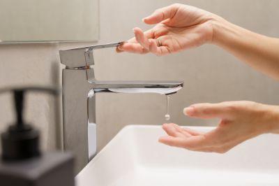 Touchless Faucets and Fixtures